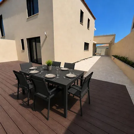 Mare Villa